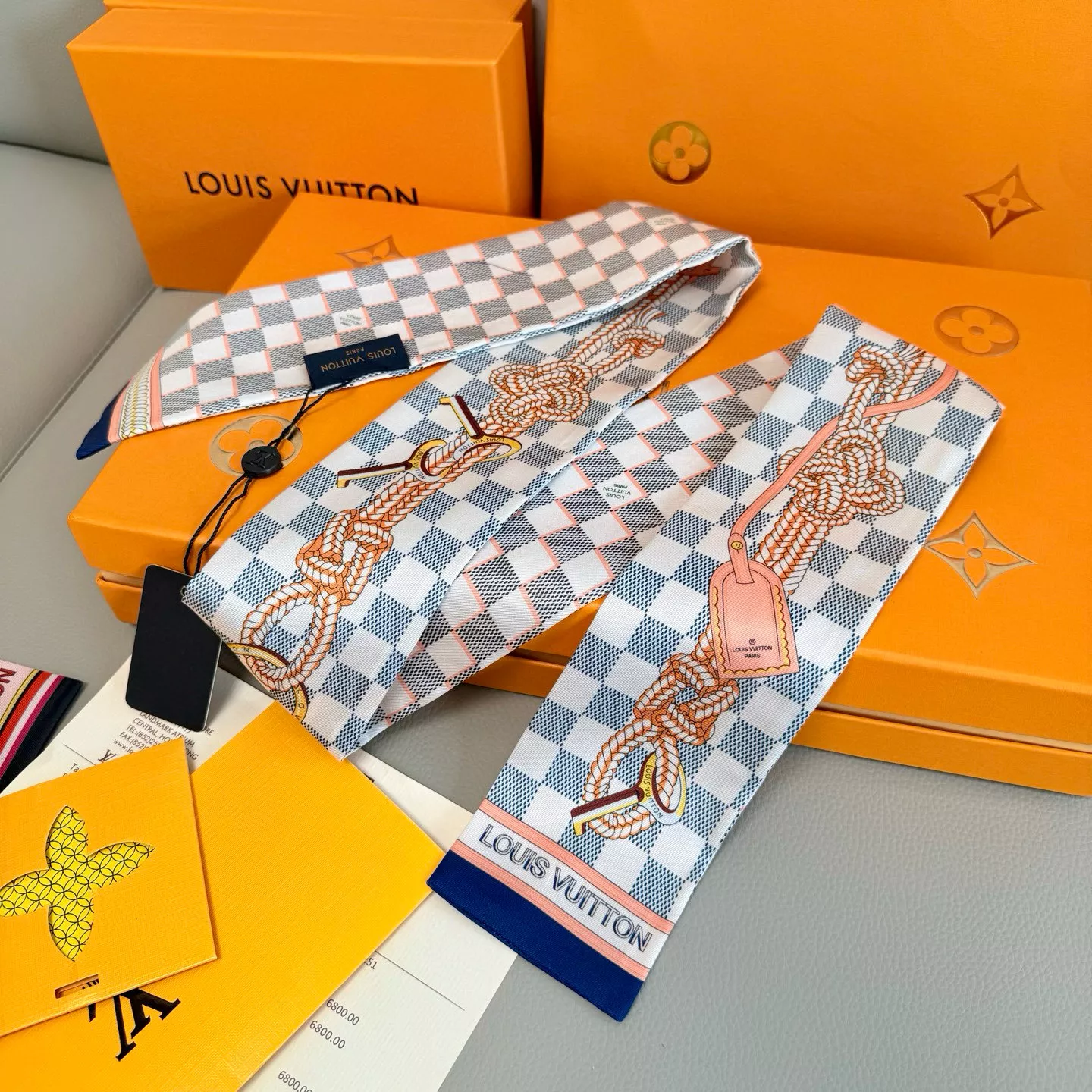 Trendsetting 9237 Louis Vuitton Silk Scarf