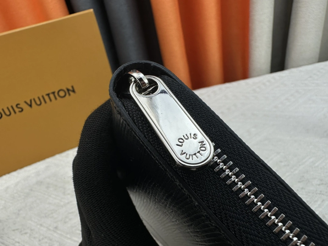 Trendy 1312 Louis Vuitton LV Card Case For Unisex - Image 5