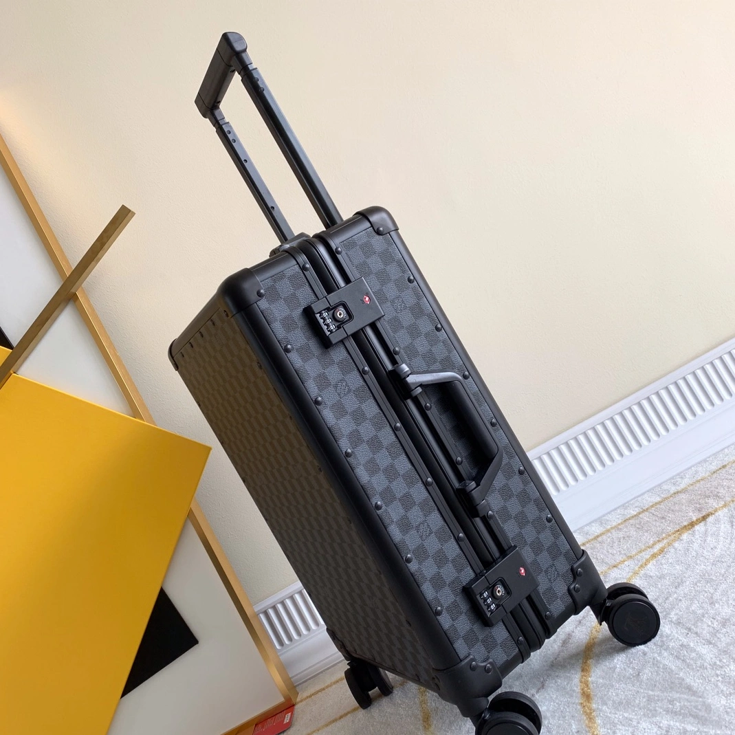 Trendy 7918 Louis Vuitton Luggage For Unisex - Image 4