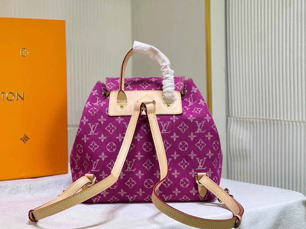 Trendy 8284 Louis Vuitton AAA Quality Backpacks For Women - Image 5