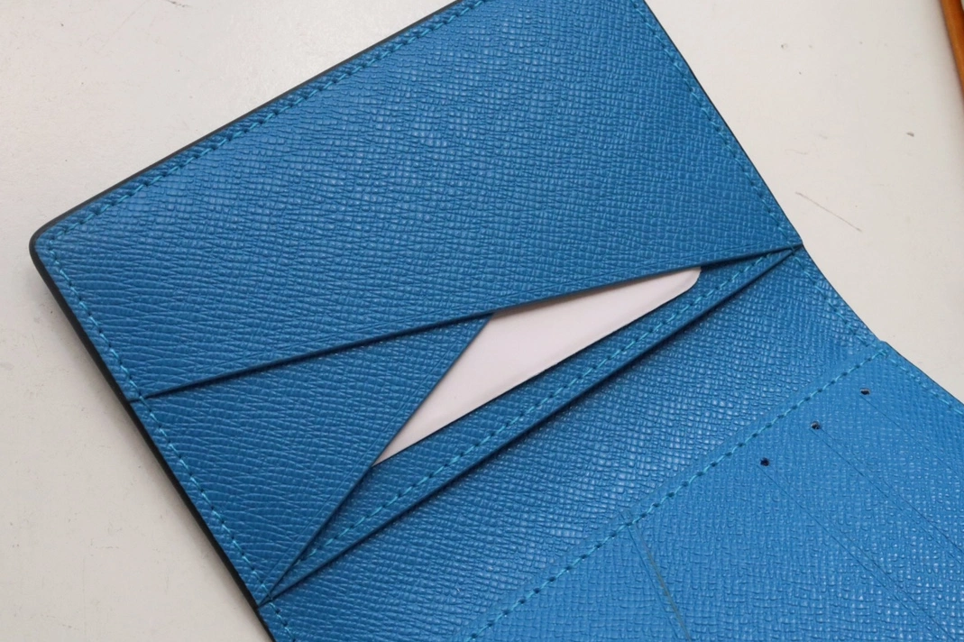 Unique 4405 Louis Vuitton LV Card Case - Image 6