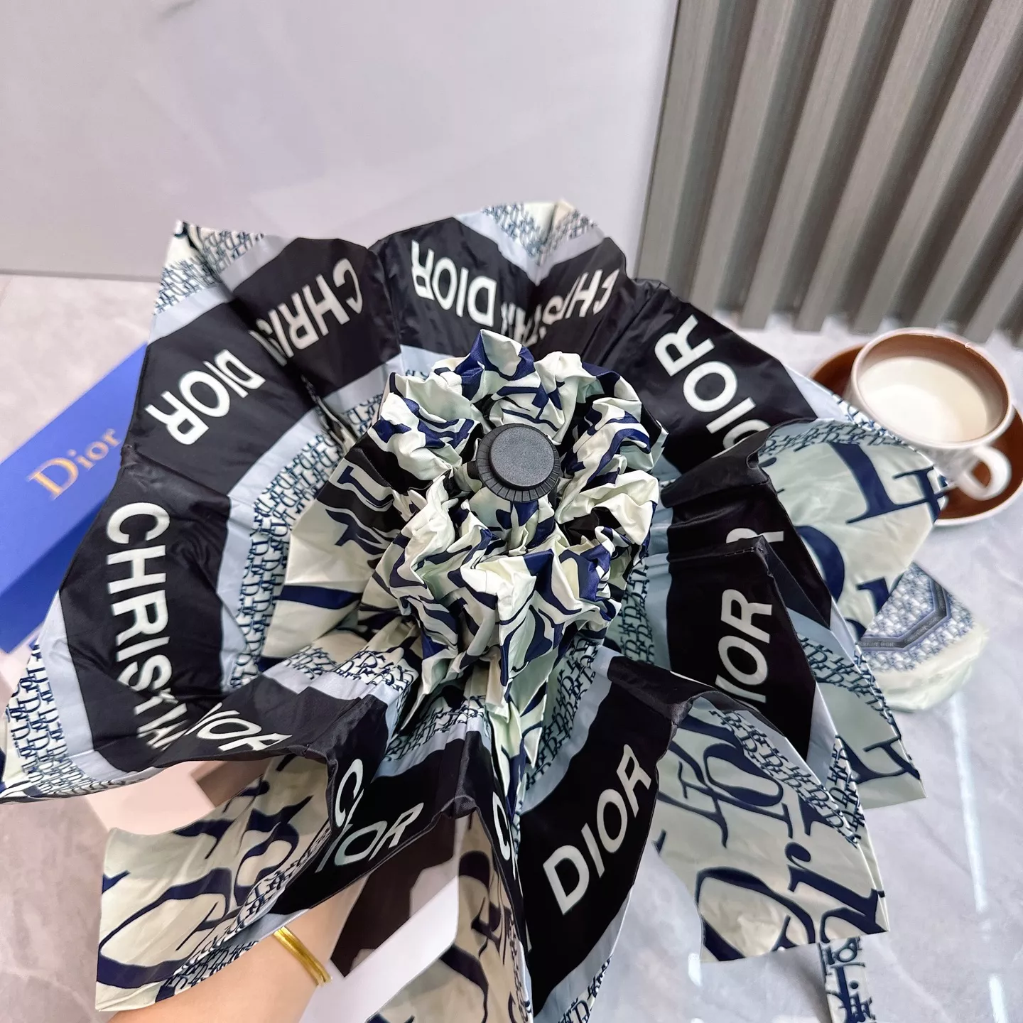 UrbanStyle 1182 Christian Dior Umbrellas - Image 5