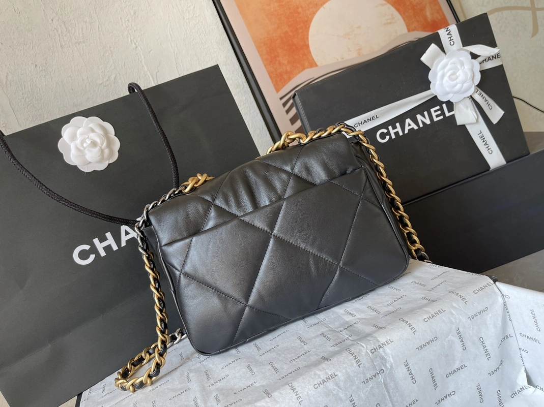 UrbanStyle 1316 Chanel AAA Quality Messenger Bags For Women - Image 4