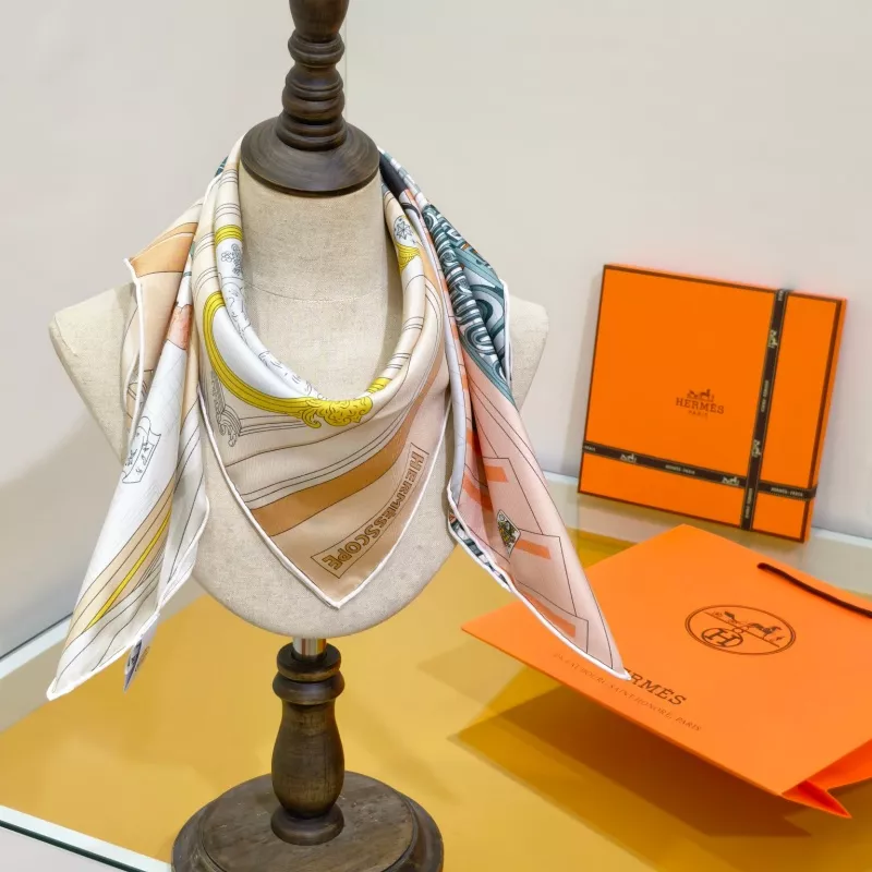 UrbanStyle 2048 Hermes Silk Squares - Image 6