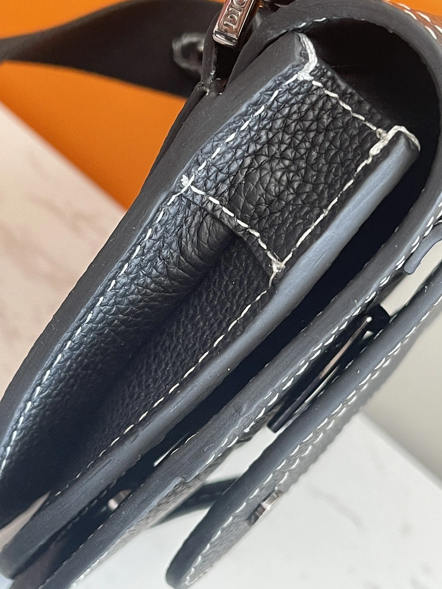 UrbanStyle 6727 Christian Dior AAA Man Messenger Bags - Image 5