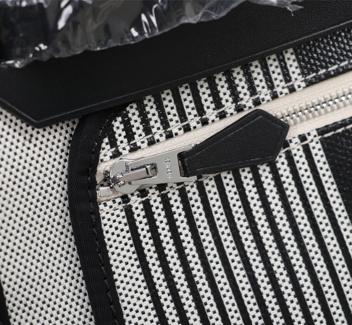 UrbanStyle 7922 Hermes AAA Quality Handbags For Women - Image 3