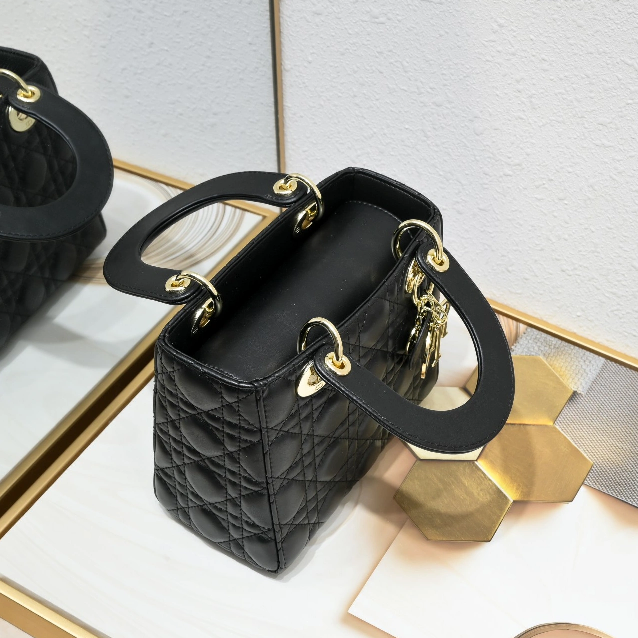 Versatile 3096 Christian Dior AAA Handbags For Women - Image 6