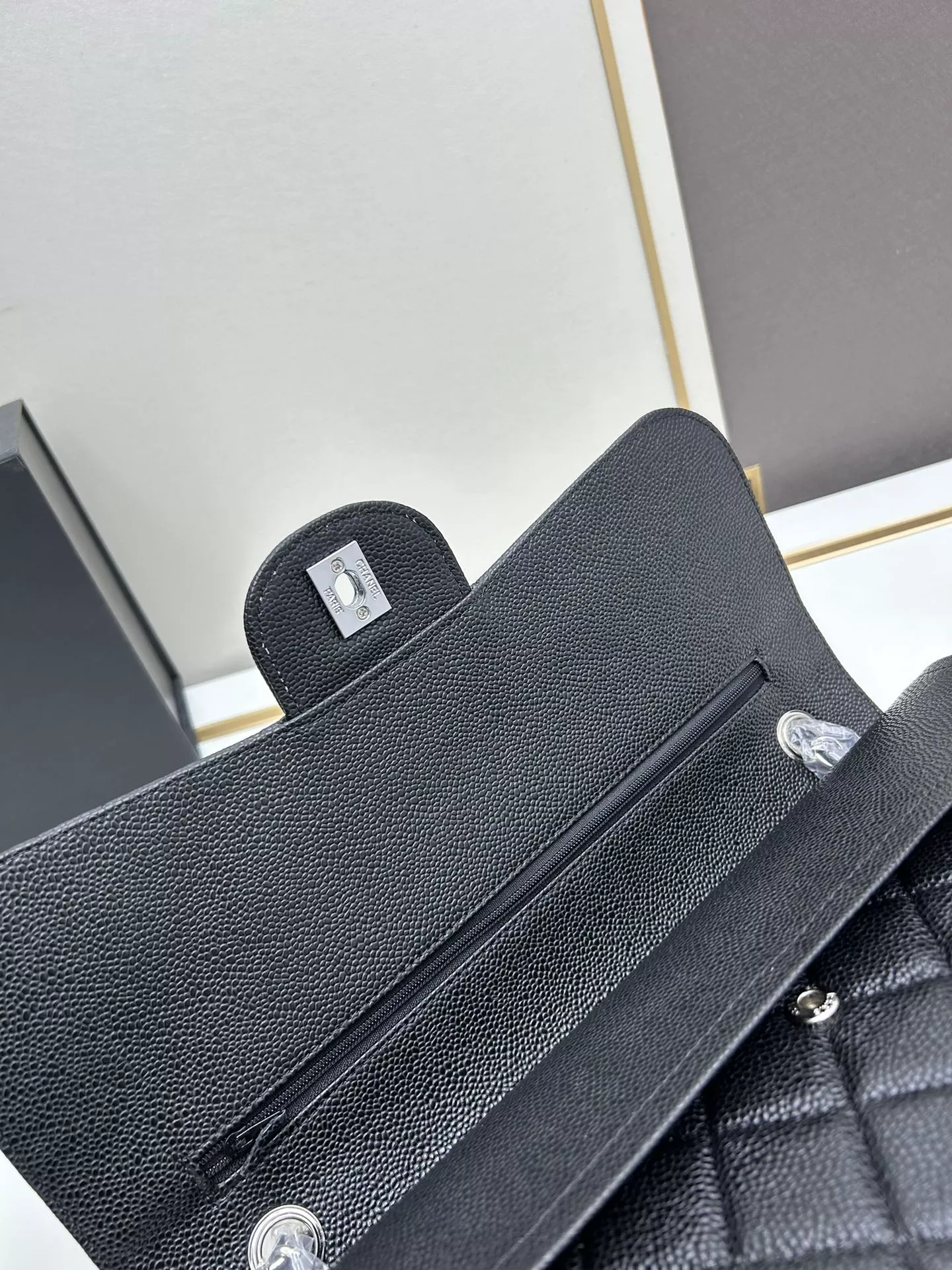 Versatile 3744 Chanel AAA Quality Shoulder Bags For Women - Image 6