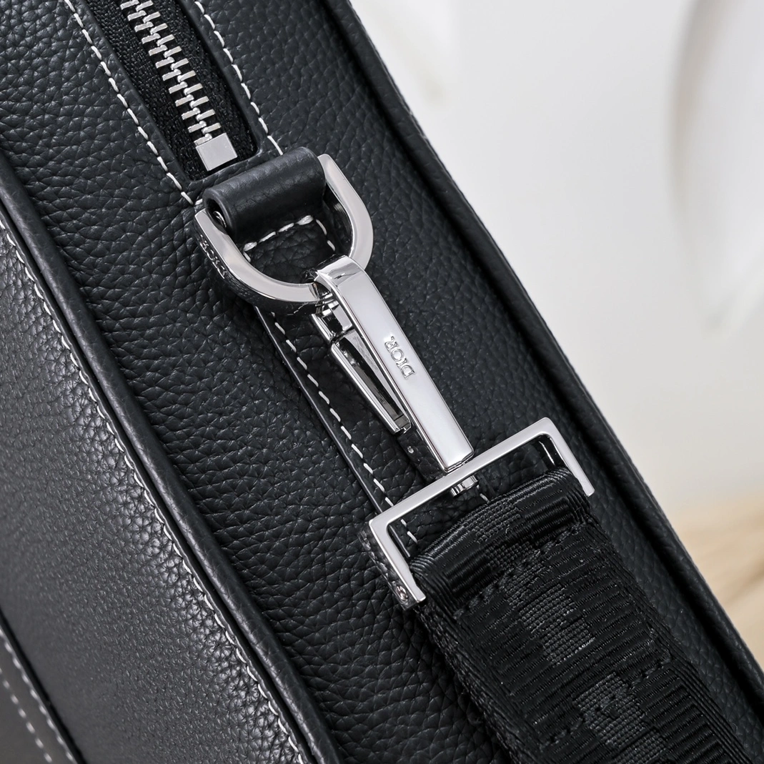 Versatile 5050 Christian Dior AAA Man Handbags - Image 4