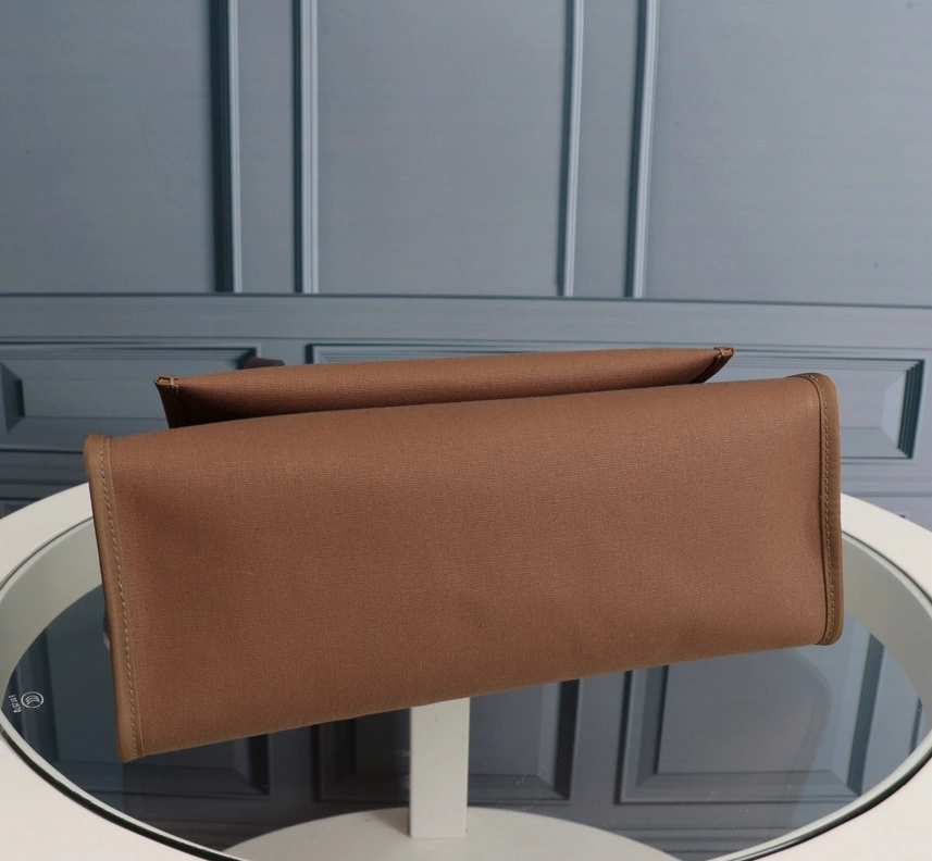 Vibrant 1685 Hermes AAA Quality Handbags For Women - Image 3