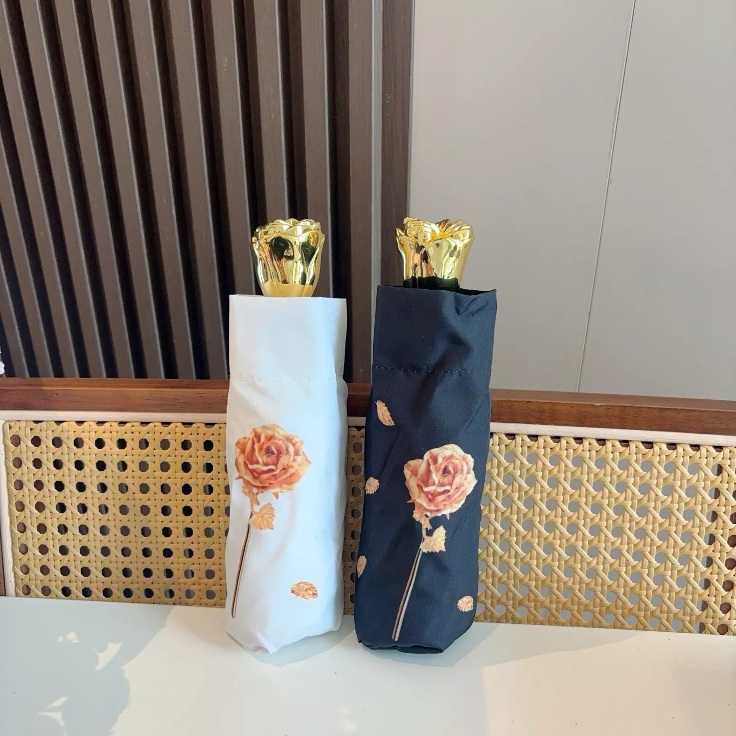 Vibrant 7617 Chanel Umbrellas - Image 3