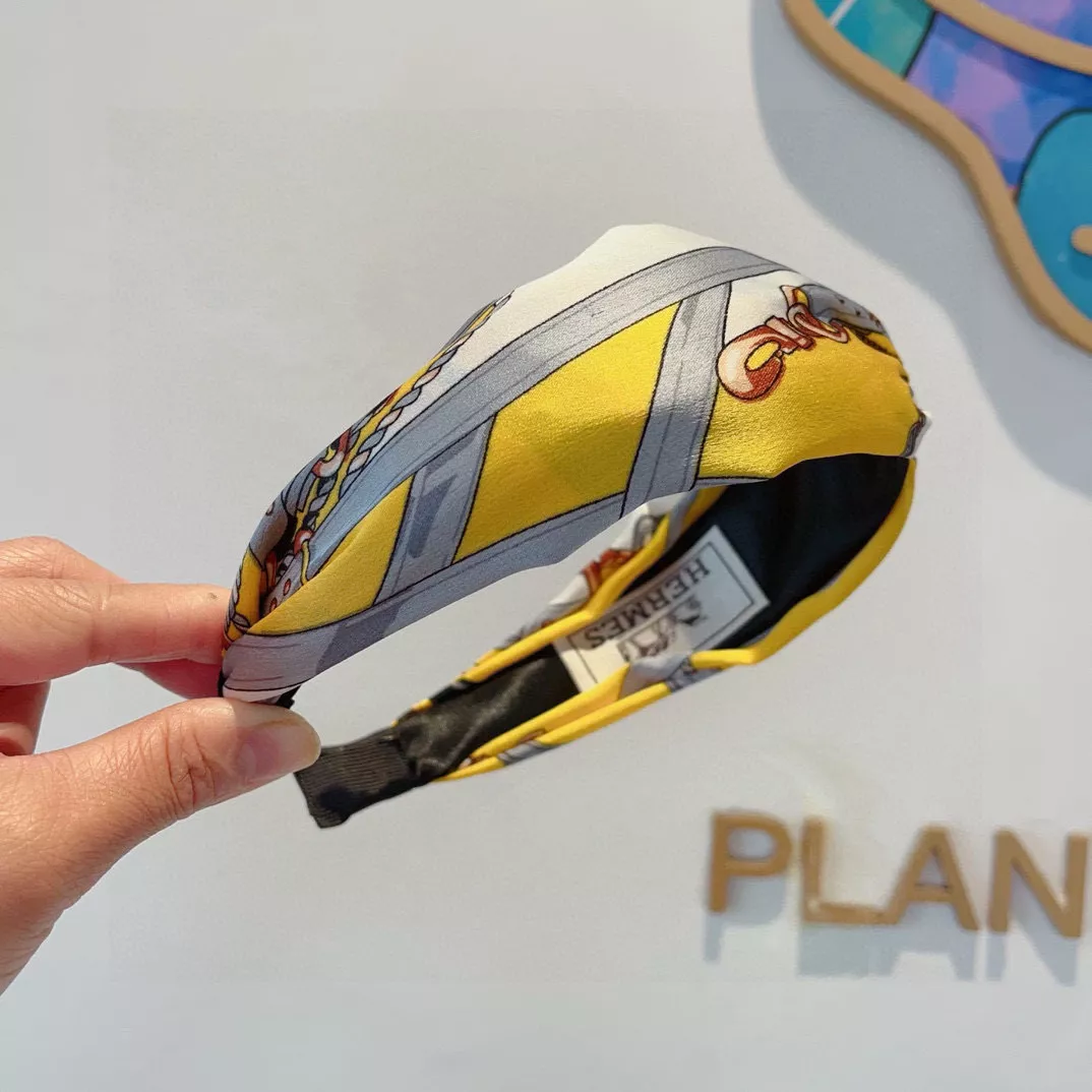 Vibrant 9317 Hermes Headband For Women - Image 3