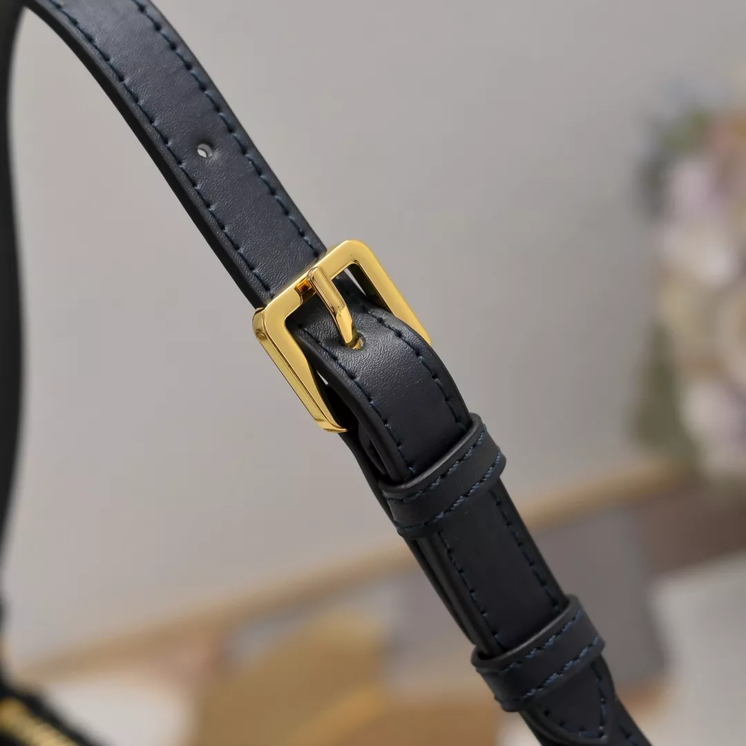 WellDesigned 1440 Christian Dior AAA Quality Shoulder Bags For Women - Image 5