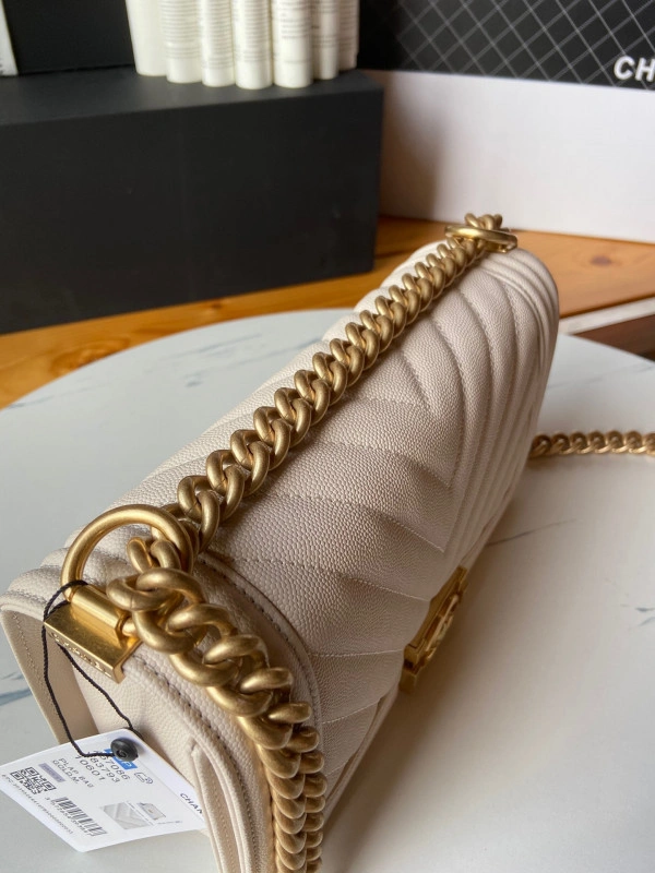 WellDesigned CHANEL BOY BAG 20CM 25CM 231 - Image 6