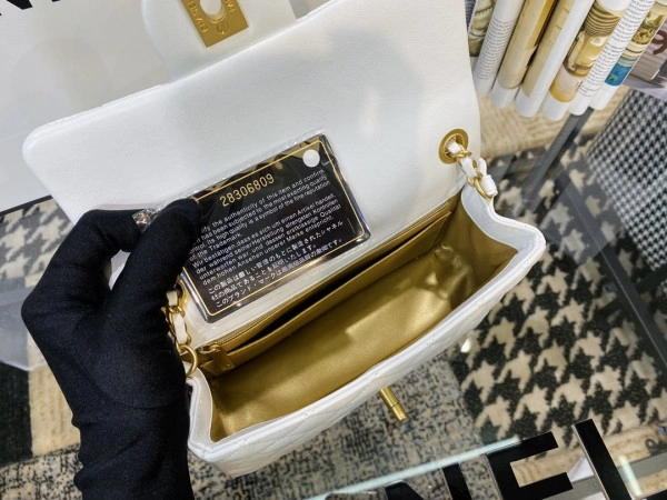 CHANEL FLAP BAG Affordable 705 - Image 6