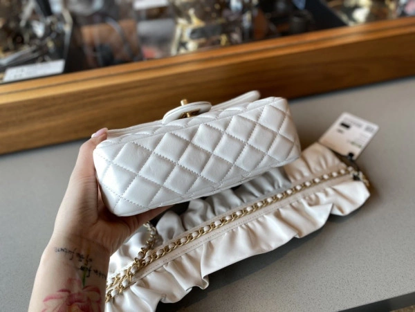 CHANEL FLAP BAG DailyWear 678 - Image 5