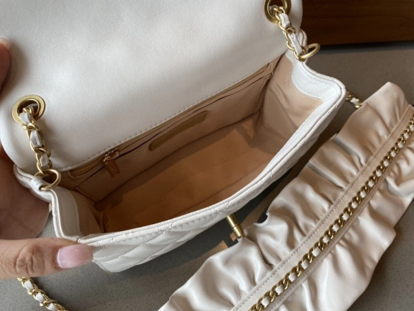 CHANEL FLAP BAG DailyWear 678 - Image 8