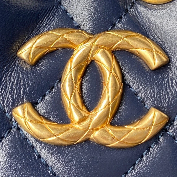 CHANEL SMALL BUCKET BAG ModernLook 267 - Image 6
