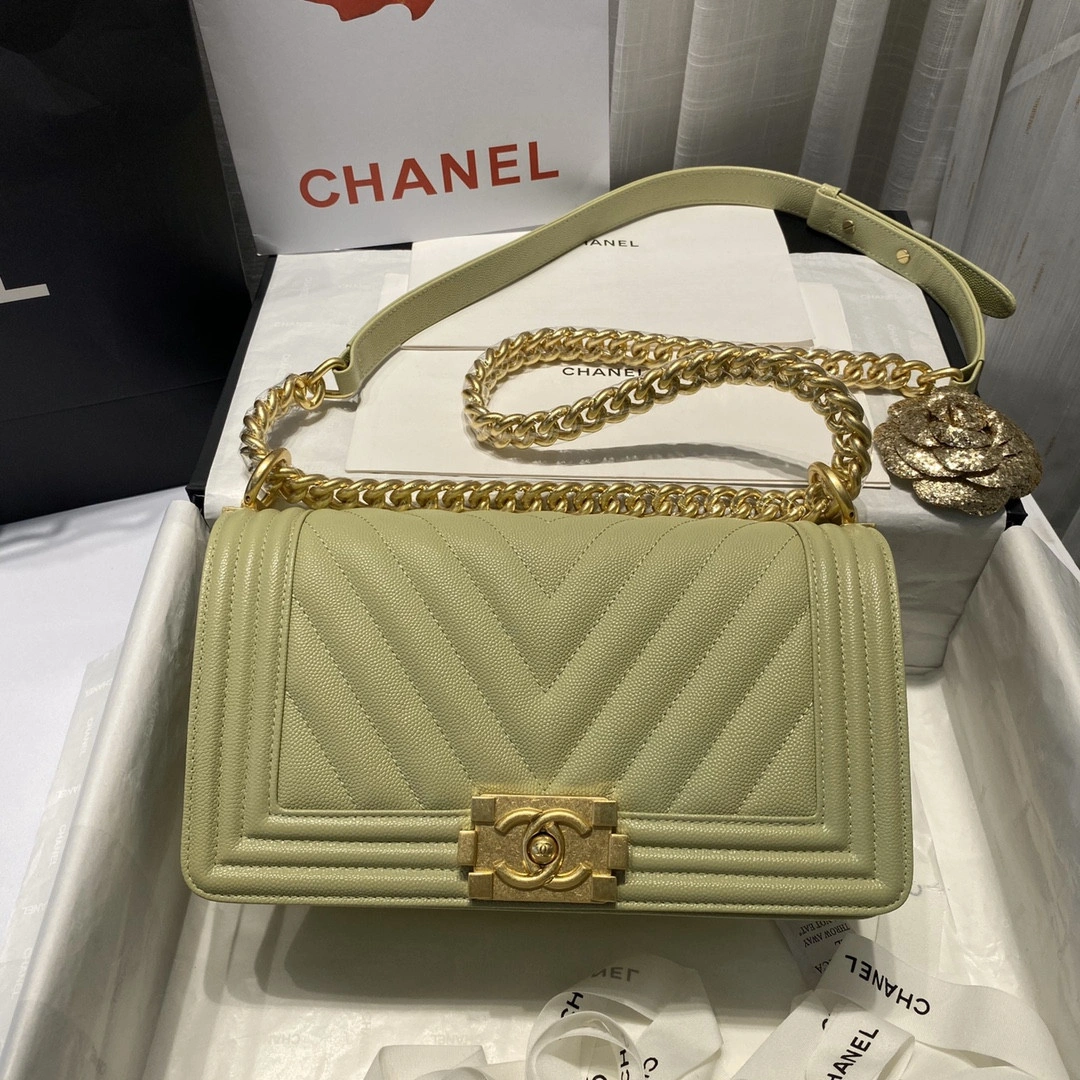 Trendy CHANEL BOY BAG 216 - Image 8