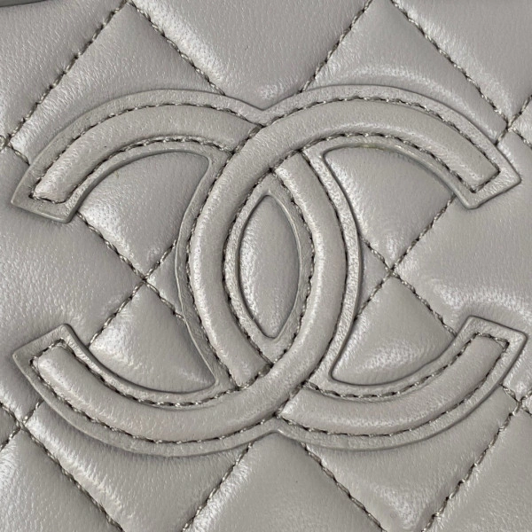 Affordable CHANEL VANITY CASE 1239 - Image 4