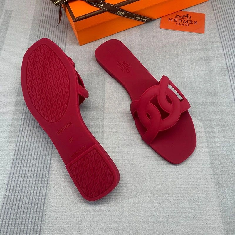 Hermes Aloha Slides Women Rubber with Chaine D'ancre In Red - Image 4
