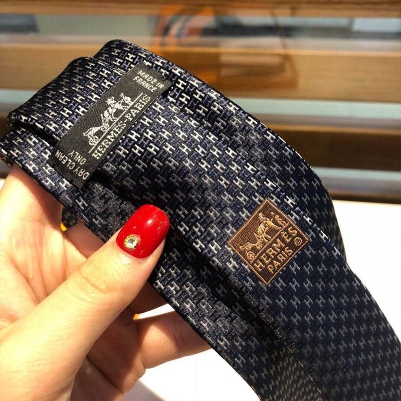 Hermes Alter Ego Tie In Navy Blue - Image 4