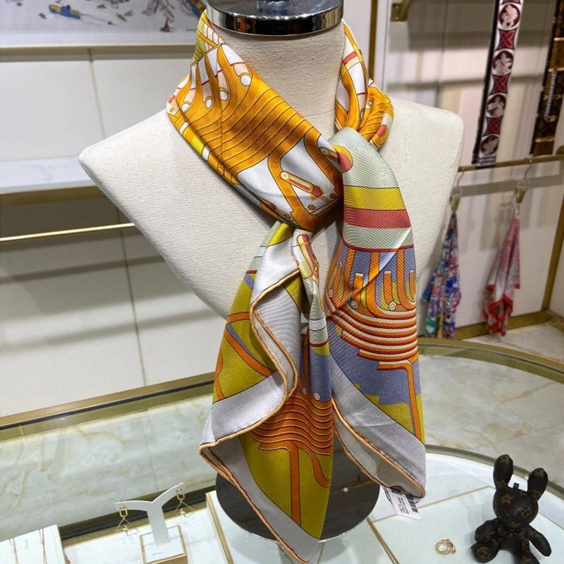 Hermes Alternateur Double Face Scarf 90 In Yellow - Image 3