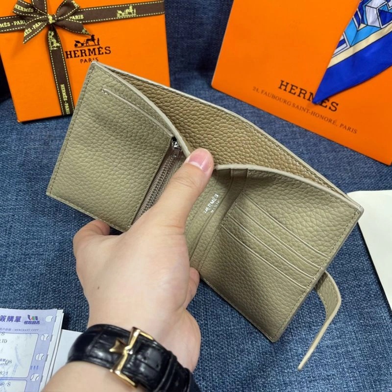 Hermes Bearn Compact Wallet Togo Leather Palladium Hardware In Grey - Image 4