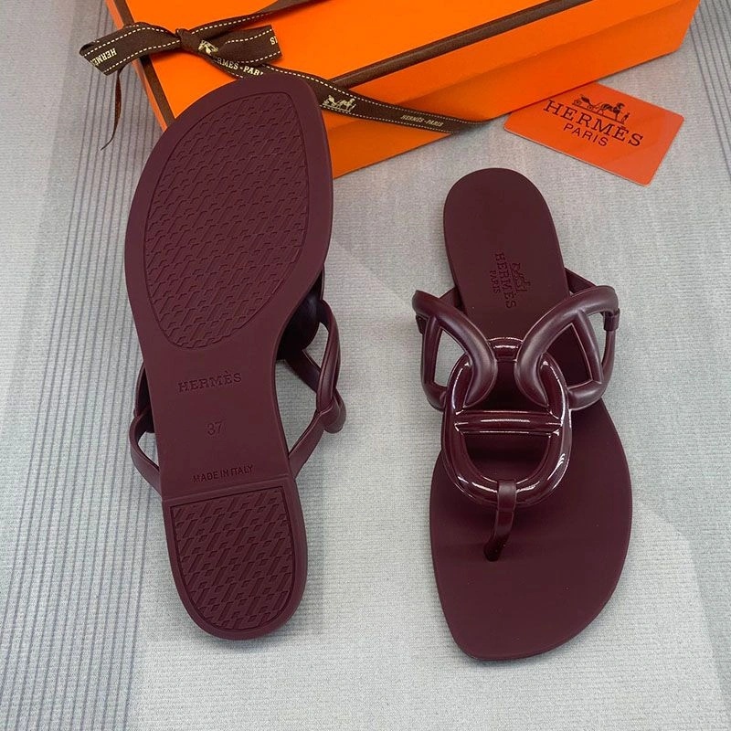 Hermes Egerie Slides Women Rubber with Chaine D'ancre In Burgundy - Image 4