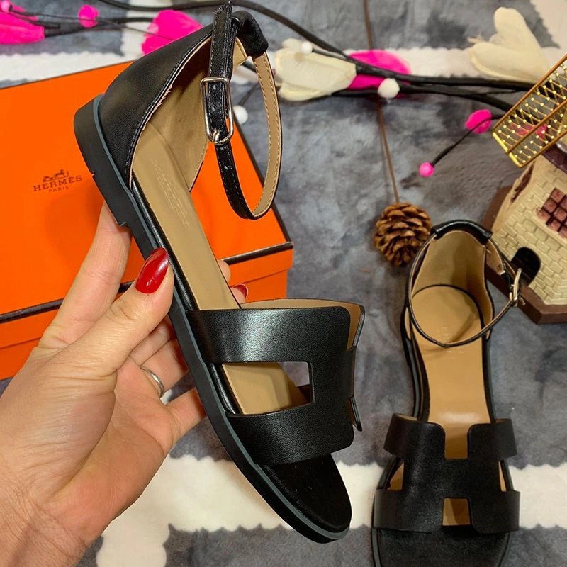 Hermes Santorini Flat Sandals Women Calfskin In Black - Image 3