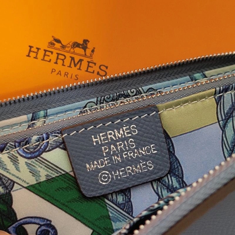 Hermes Silk'In Classique Long Wallet Epsom Leather Sky Blue - Image 3
