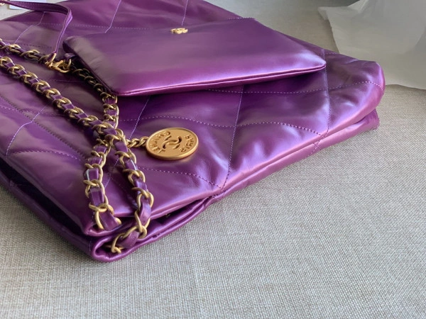 CHANEL 22 HANDBAG Comfortable 1609 - Image 7