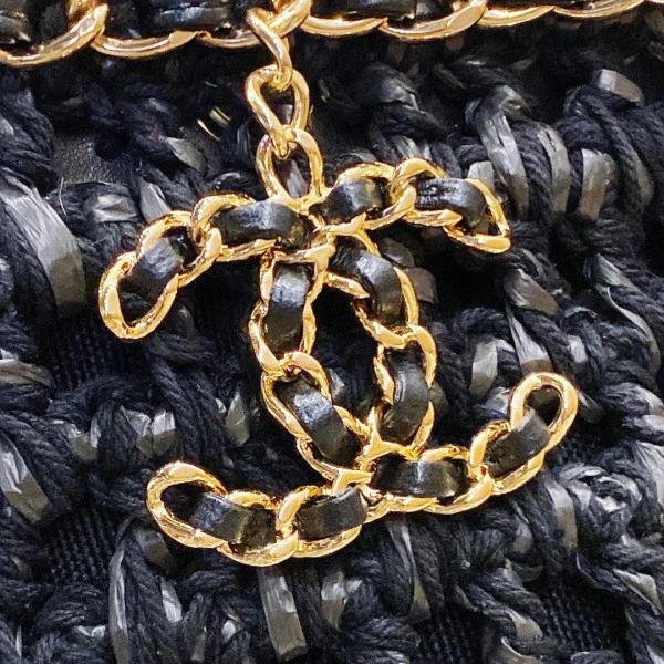 CHANEL SMALL SHOPPING BAG WellDesigned 1135 - Image 8