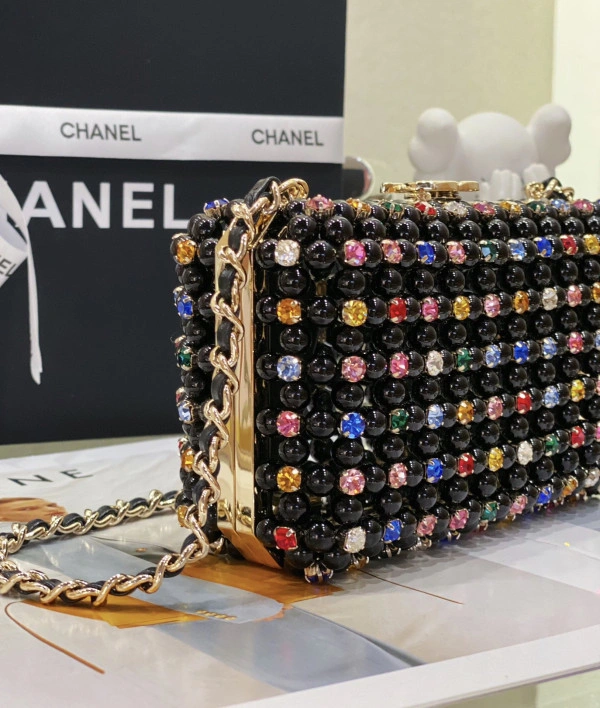 Fashionable CHANEL EVENING BAG 1558 - Image 5