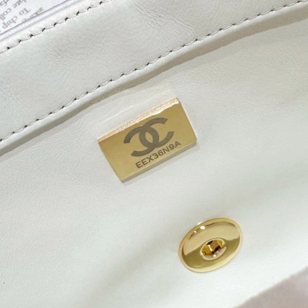 Comfortable CHANEL FLAP BAG 20CM 338 - Image 9