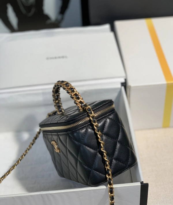 DailyWear CHANEL SMALL VANITY WITH CHANELASSIC CHAIN-16x9.5x8cm 1215 - Image 5