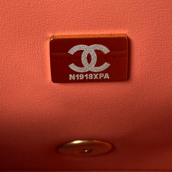 Popular CHANEL FLAP BAG 17CM 291 - Image 10